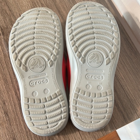 CROCS DARK PINK FLIP FLOP THONGS IN SIZE 9 women and 7 men - Picture 5 of 6